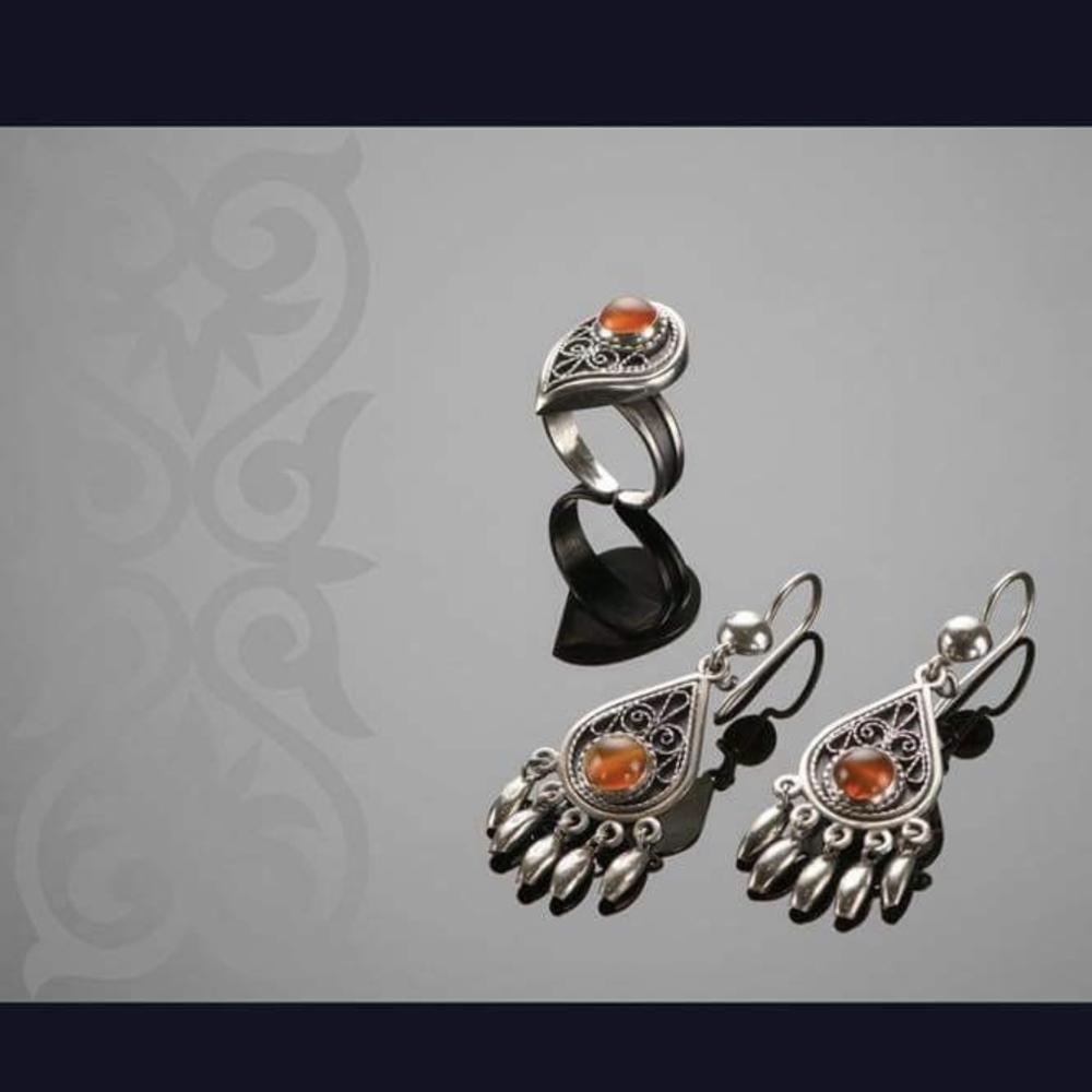 Sterling silver jewelry set with cornelian